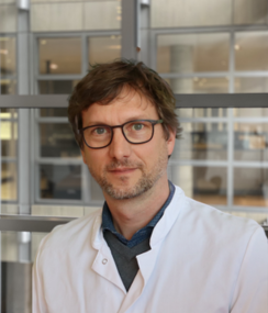 Dr. Martin Metz
